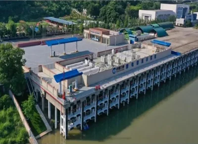 Three Gorges green electricity refueling station