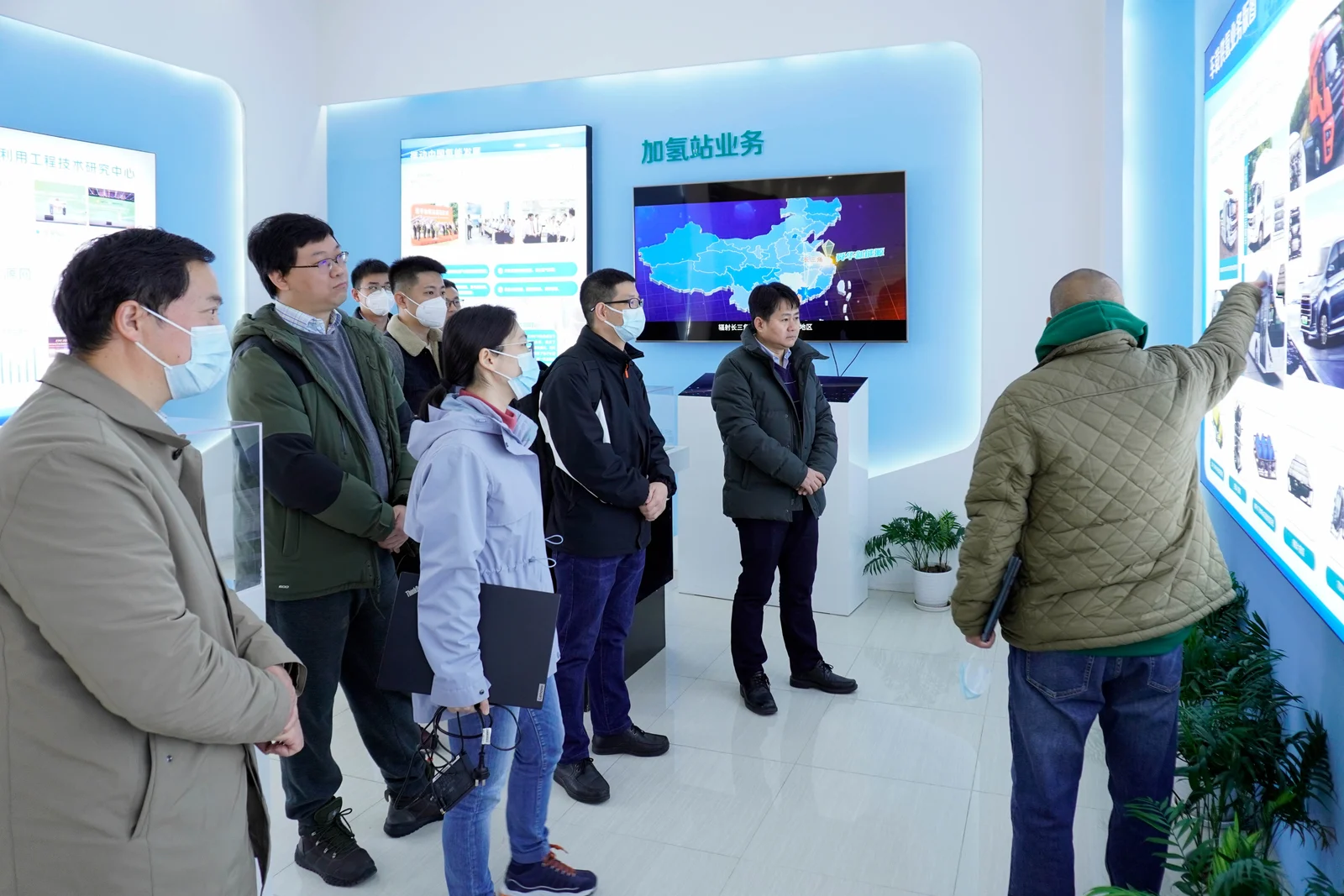 SPIC Hydrogen Energy Assistant General Manager Chen Ping visits Sunwise — original image