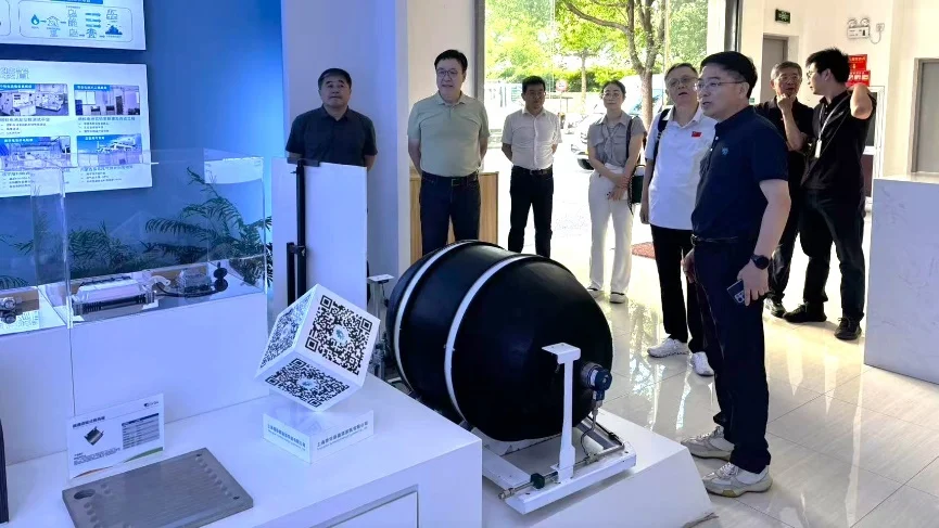 Wang Weiguo leads a Zhongte Promotion Association delegation to Sunwise — original image
