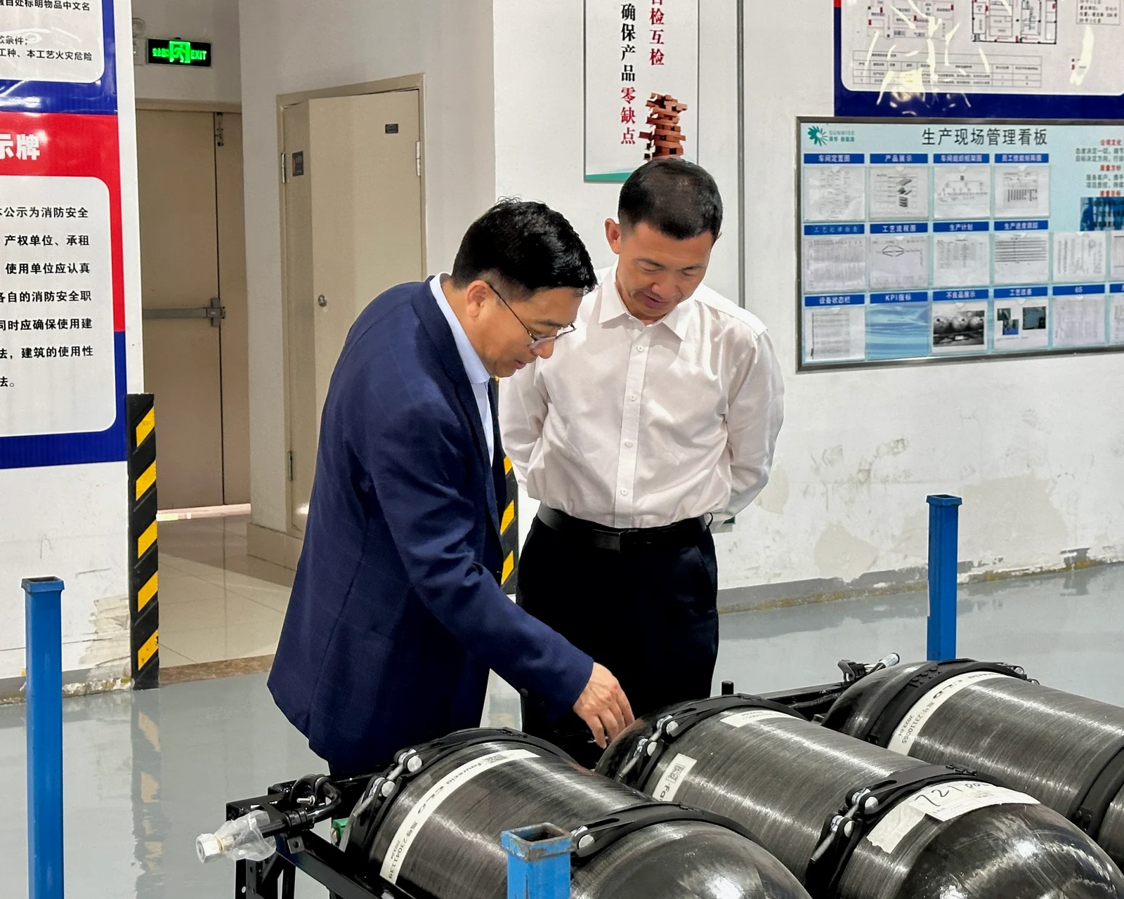 Li Shun, head of Chongqing's Jiulongpo District, visits Sunwise — original image