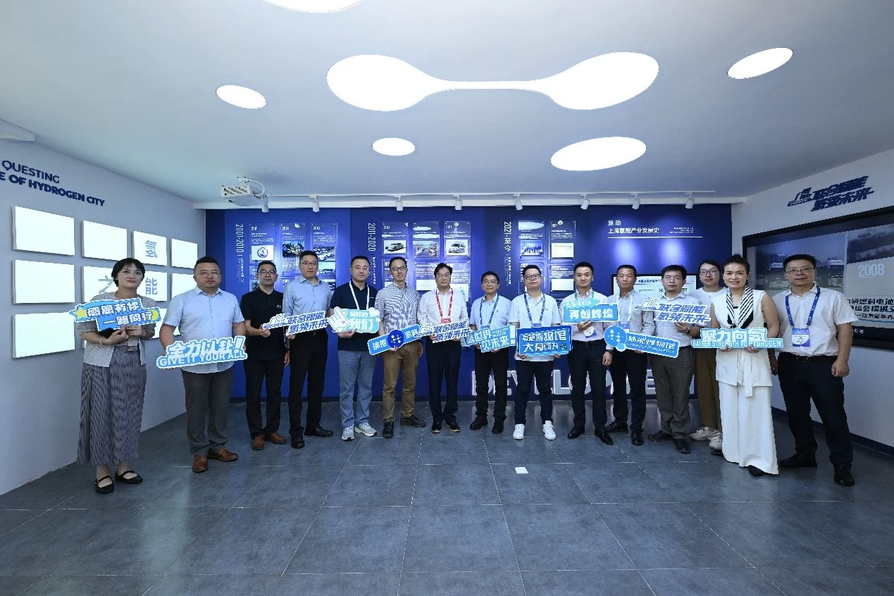 Sunwise attends the launch of a proposed hydrogen-themed museum — original image
